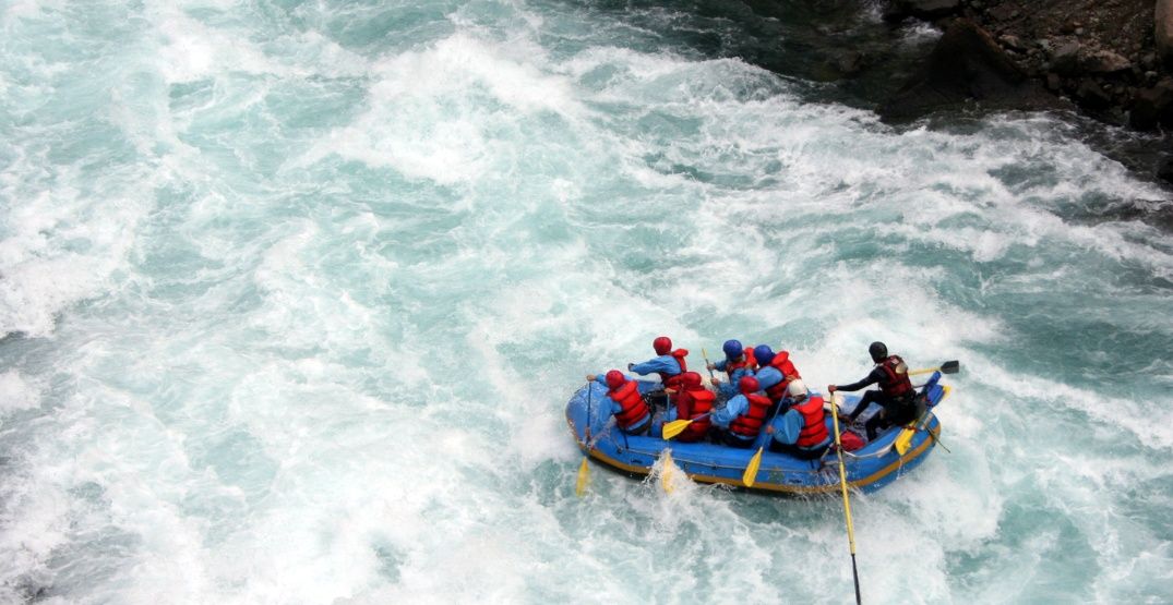 White water rafting on the Chilko River. (Ron Hilton/Shutterstock)