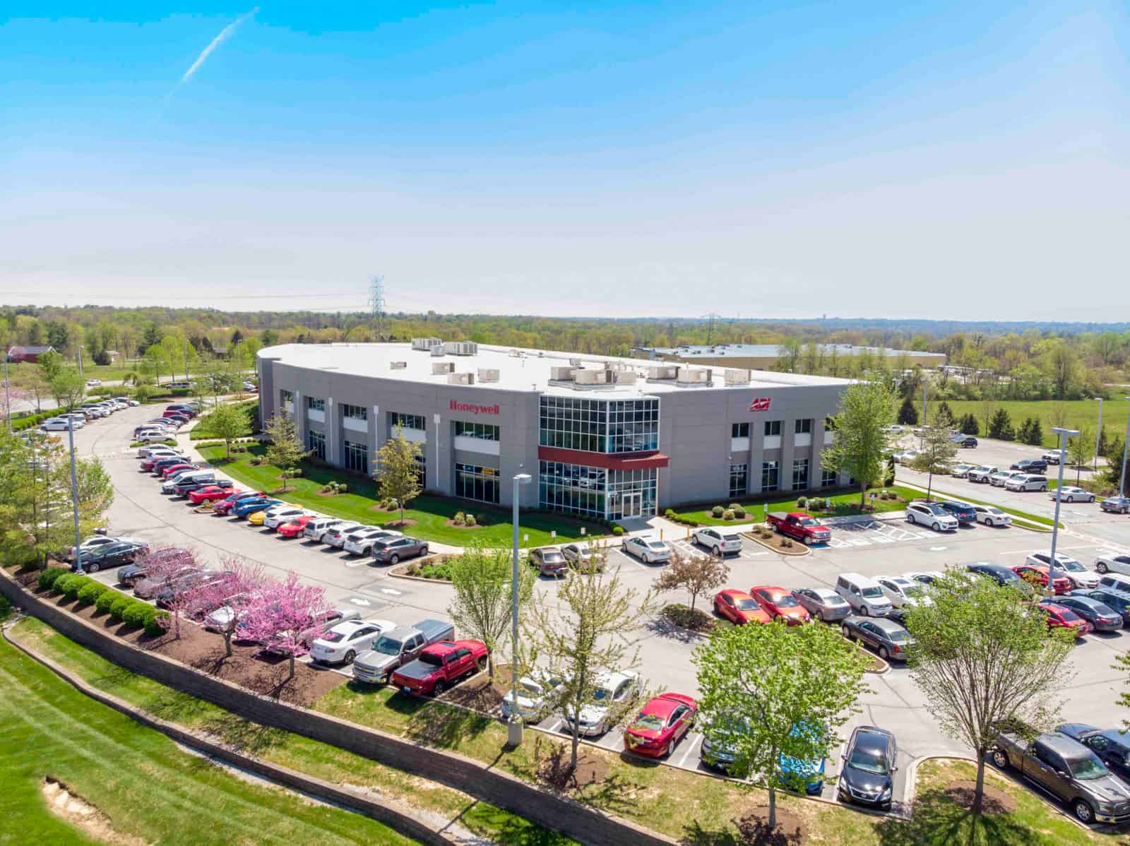 aerial drone photo of Honeywell office building in Kentucky