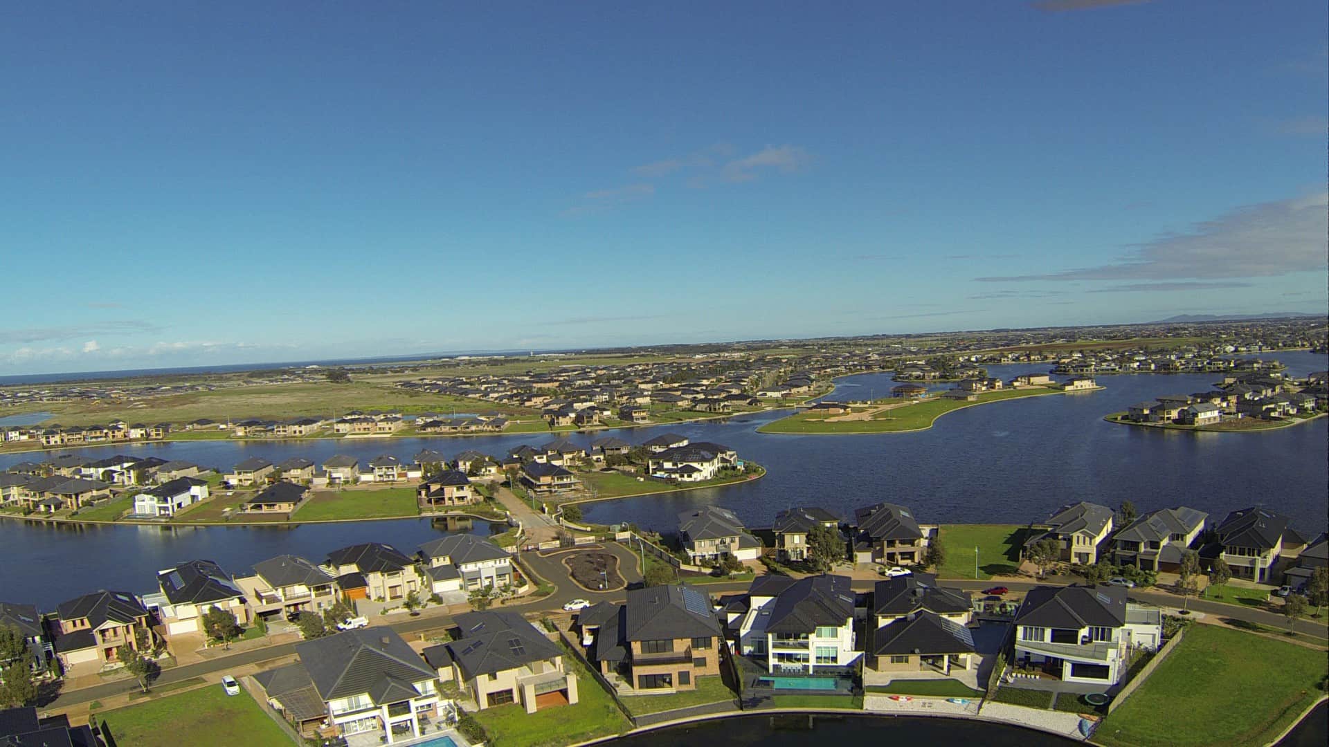 housing and lakes australia