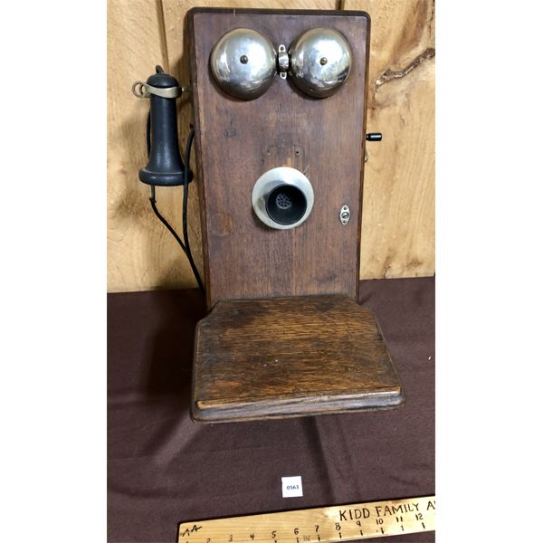 ANTIQUE WALL MOUNTED CRANK TELEPHONE 