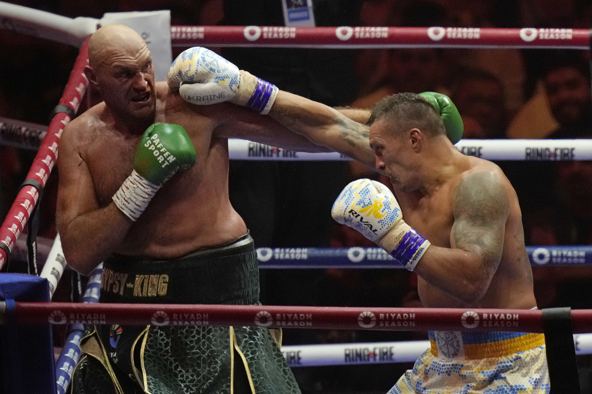 Tyson Fury receives bizarre boxing suspension after losing fight to Oleksandr Usyk