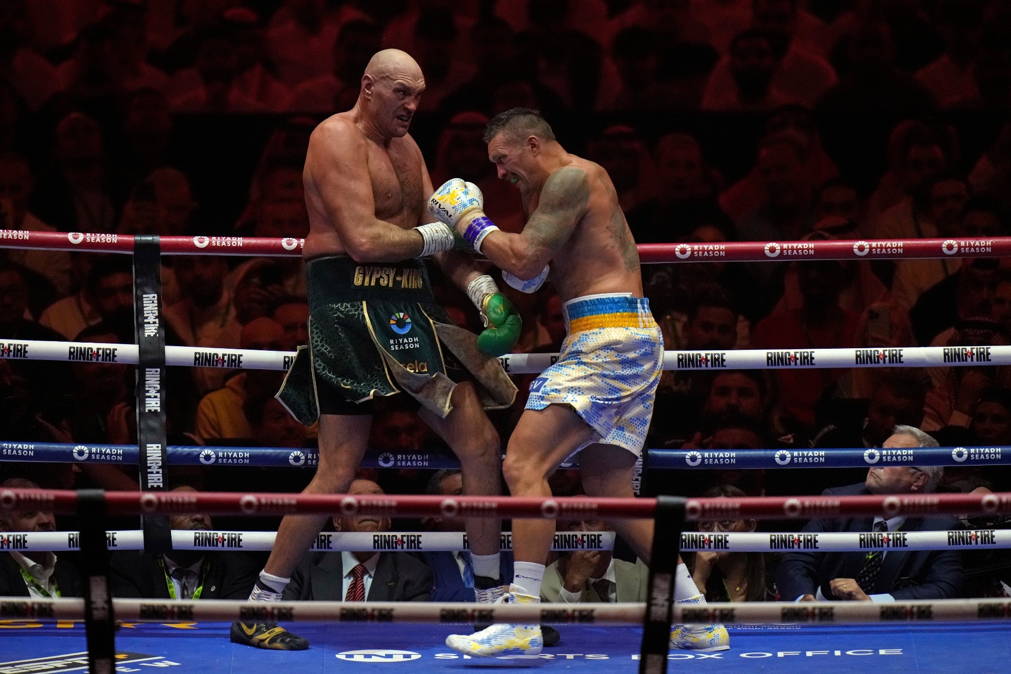 Tyson Fury fighting Oleksandr Usyk