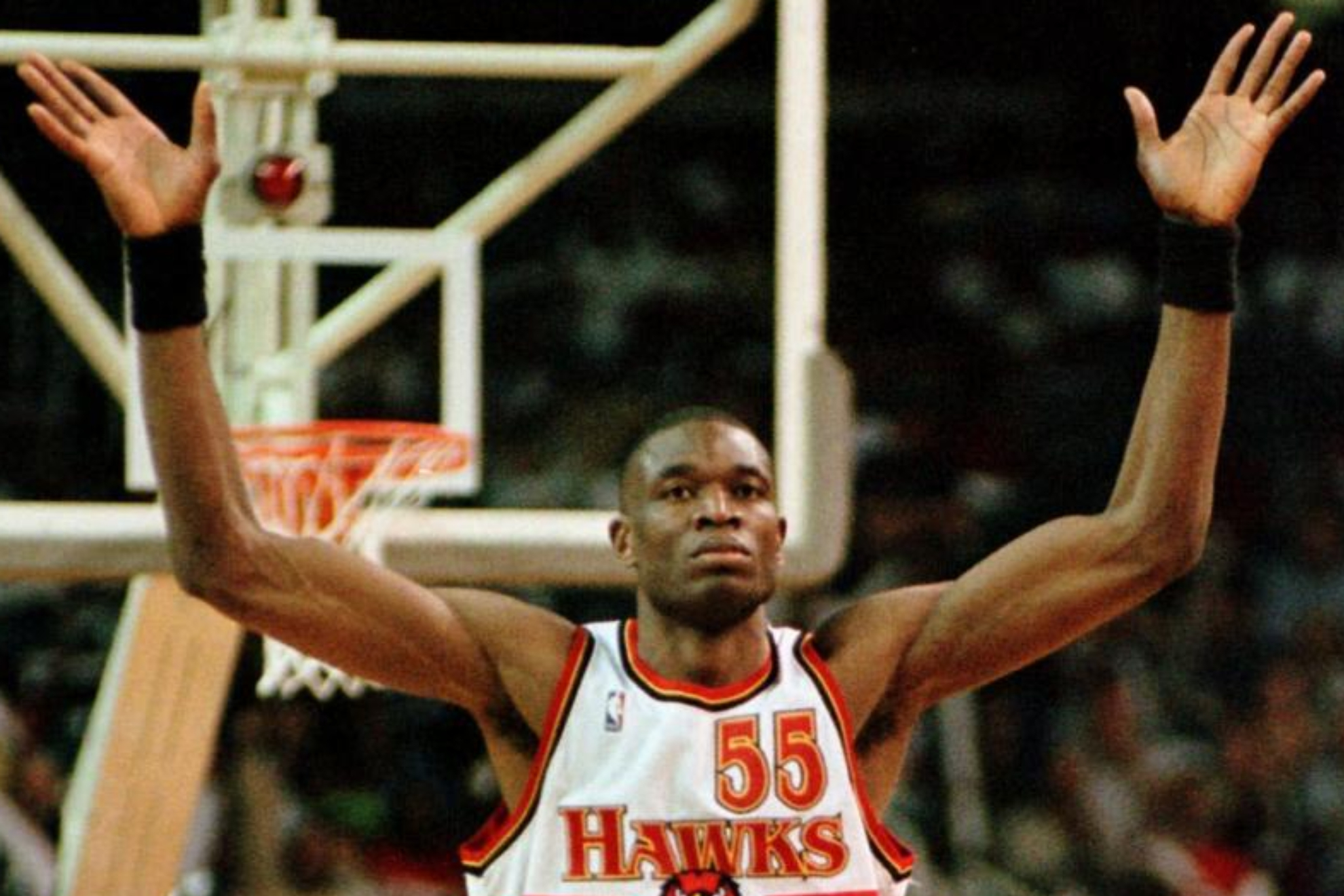 Dikembe Mutombo with the Atlanta Hawks.