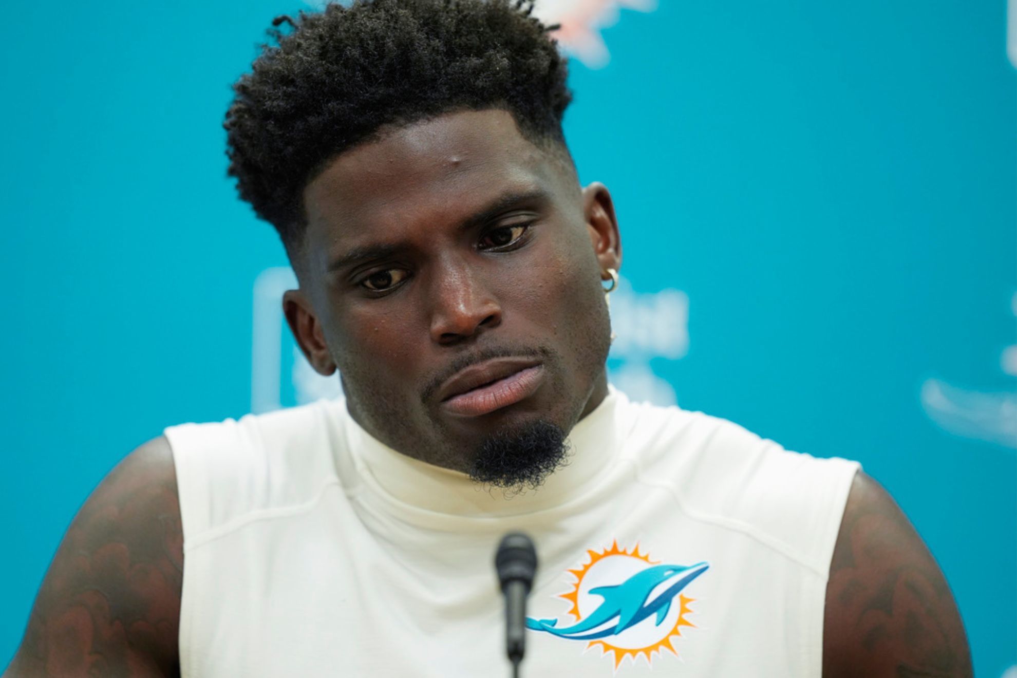 Hill was seen visibily frustrated in the Dolphins loss on Monday