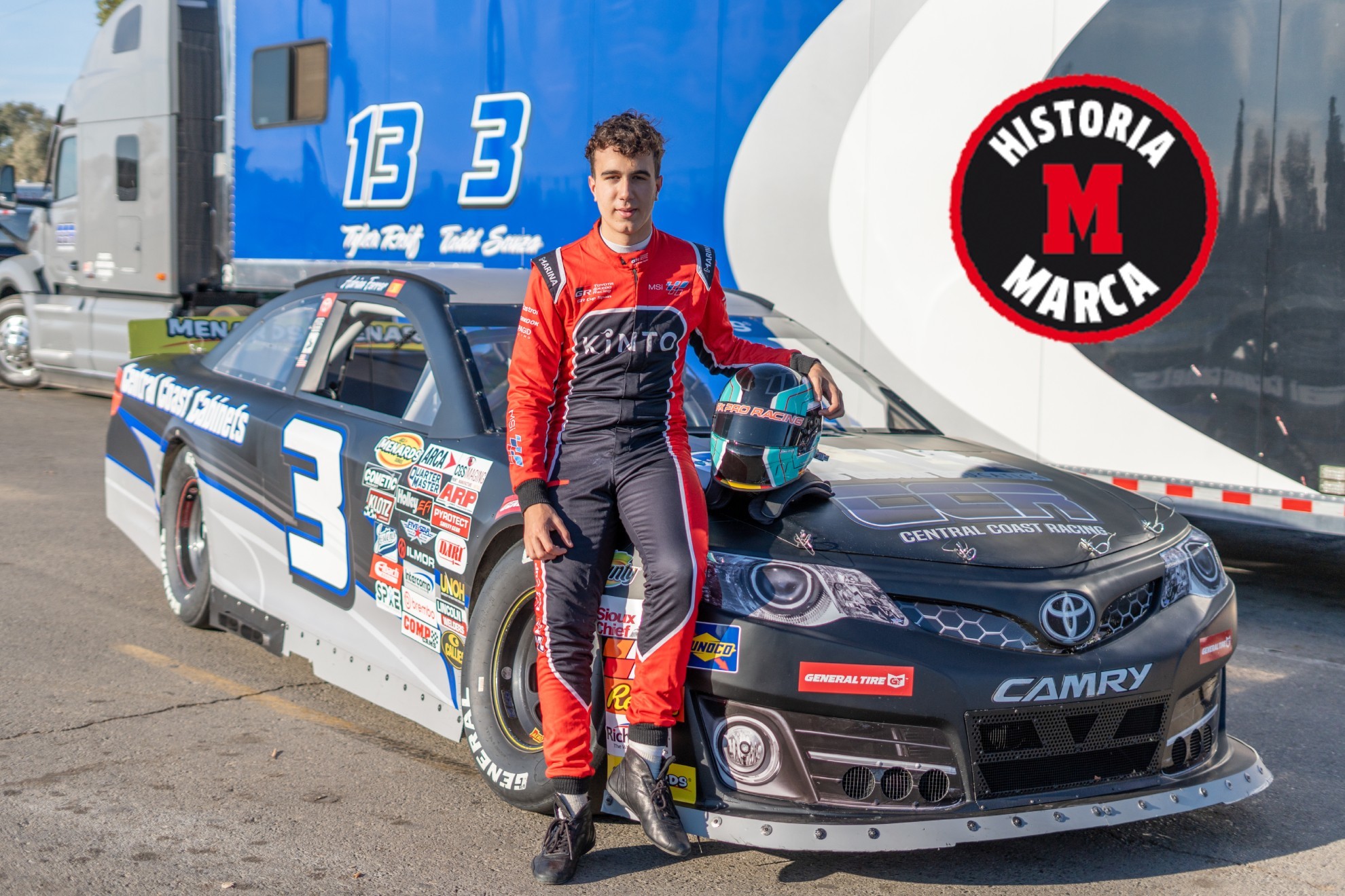 Adri�n Ferrer, con el Toyota Camry que pilotar� en las ARCA Menards Series 2025.