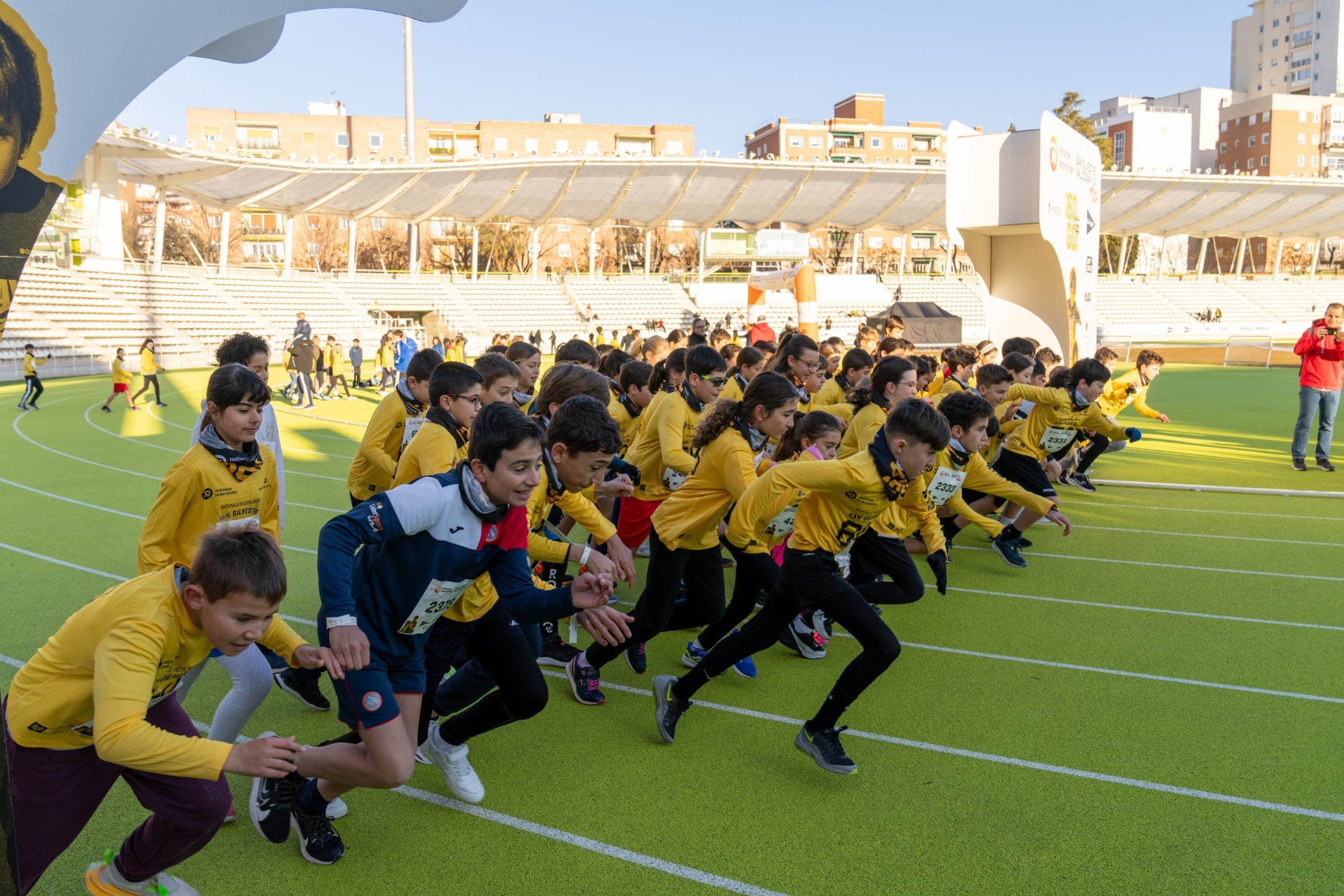 Salida de una de las carreras de la Nationale-Nederlanden San Silvestre Vallecana Mini.