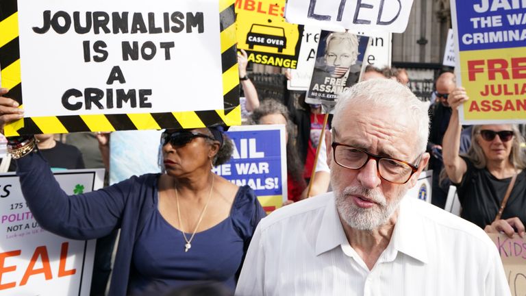 Jeremy Corbyn joined Julian Assange's supporters outside the High Court