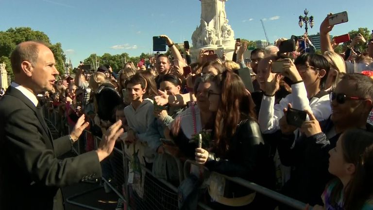 Earl of Wessex meets crowd