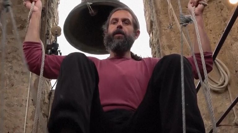 Bringing back the ancient art of bellringing to Catalonia