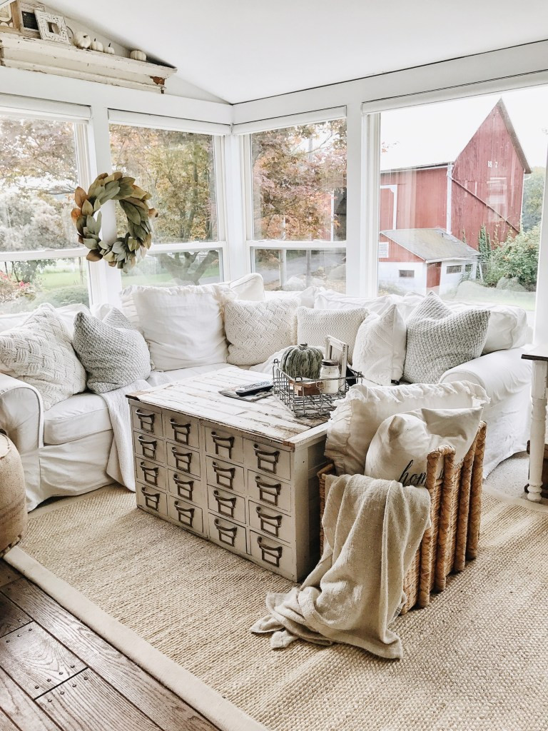 12 Farmhouse Living Room Decor Ideas