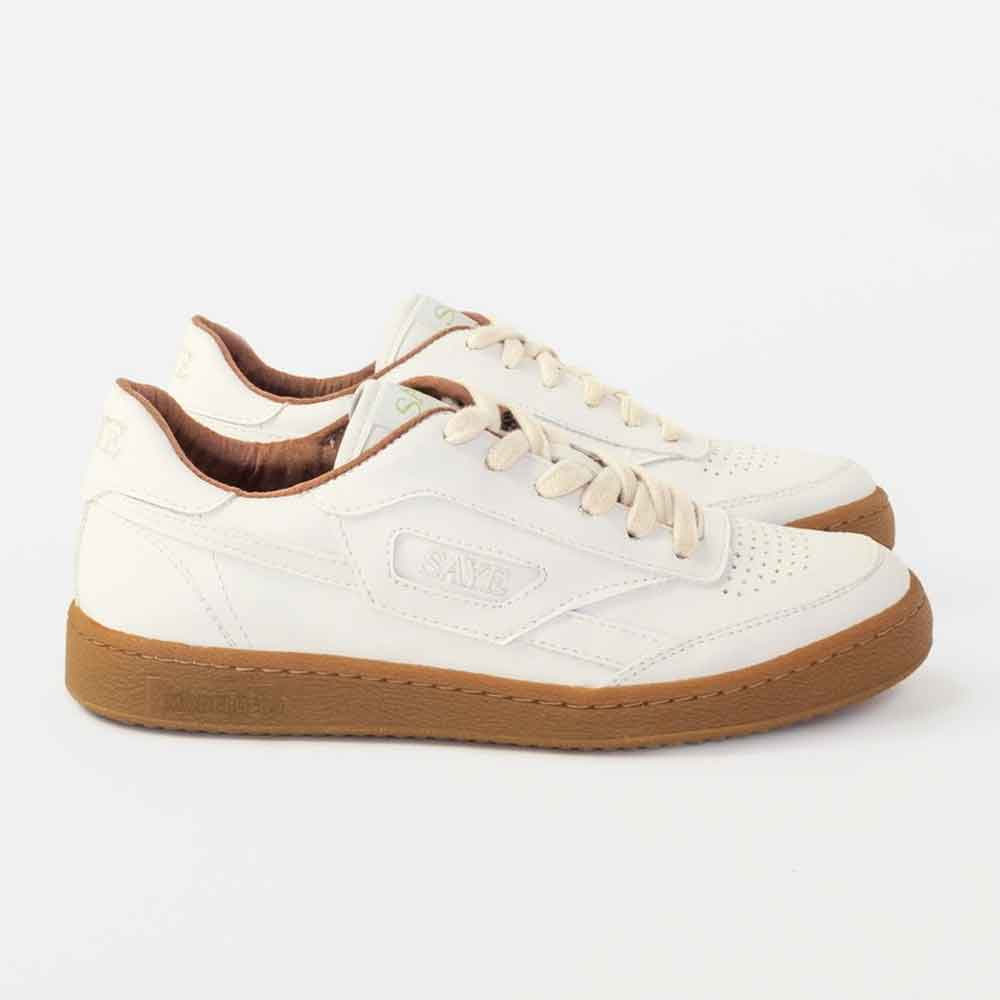 WHITE SUSTAINABLE VEGAN SNEAKERS TRAINERS ECOLOOKBOOK BLOG