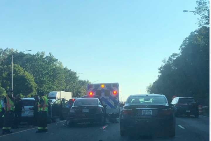 Multi-Vehicle I-95 Crash Snarls Traffic