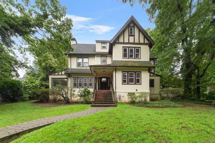 11 Brookside Circle, Yonkers, NY 10708, Yonkers, NY 10708