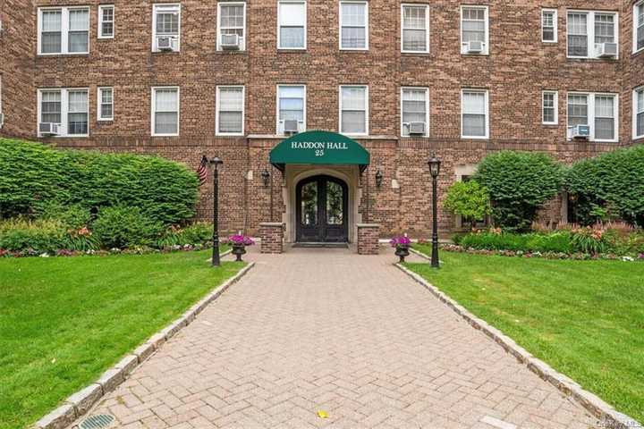 25 Parkview Avenue # 4A, Yonkers, NY 10708, Yonkers, NY 10708