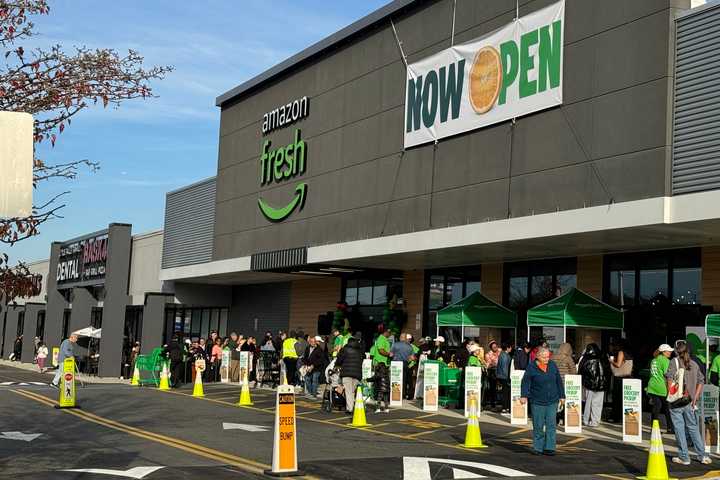 Amazon Fresh Opens In Woodland Park Bringing High-Tech Grocery Shopping To Route 46