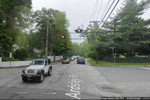 Traffic Light To Replace 'Confusing' Blinking Signal At Westchester Intersection Near School