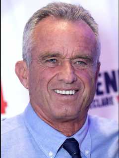 RFK Jr. Drove Decapitated Dead Whale's Head From MA To NY, Daughter Reveals