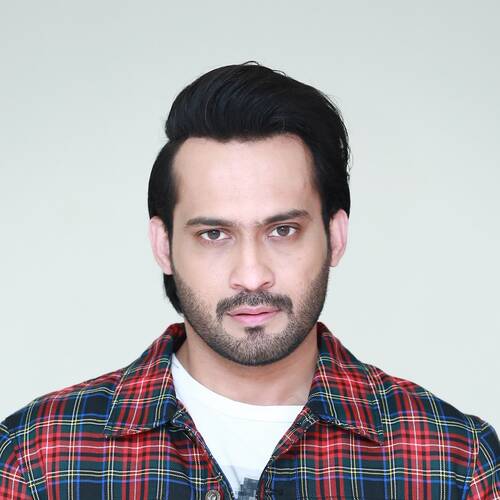 Waqar Zaka