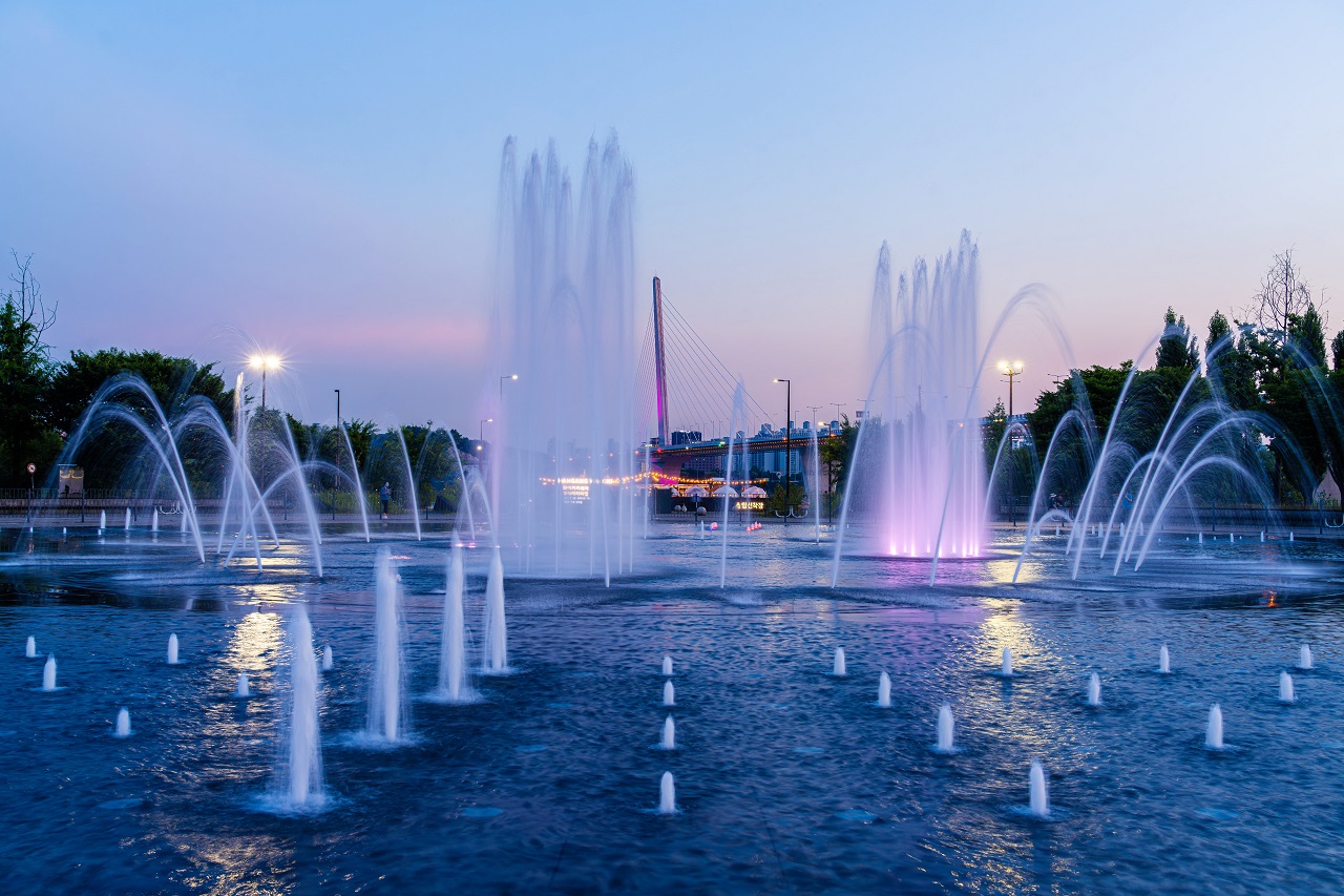 Fountain Show Photo at Nanji Hangang Park Water Playground