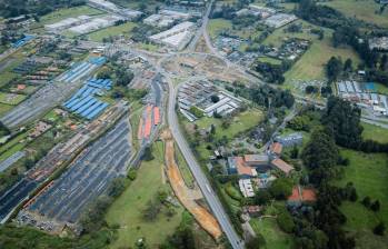 Se espera que el intercambio vial del aeropuerto José María Córdova esté listo en el tercer trimestre de 2025. FOTO: Gobernación de Antioquia 