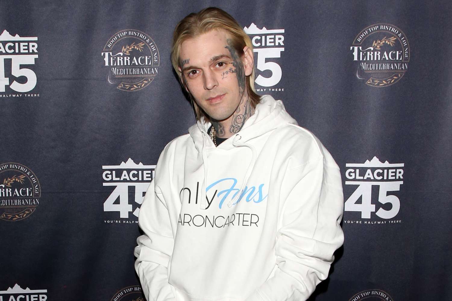 LAS VEGAS, NEVADA - FEBRUARY 12: Singer and producer Aaron Carter arrives at the "Kings of Hustler" male revue at Larry Flynt's Hustler Club on February 12, 2022 in Las Vegas, Nevada. (Photo by Gabe Ginsberg/Getty Images)