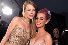 2011 American Music Awards - Red Carpet