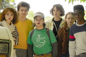 Natalie Dyer, Joe Keery, Gaten Matarazzo, Maya Hawke, Sadie Sink, and Caleb McLaughlin on 'Stranger Things'