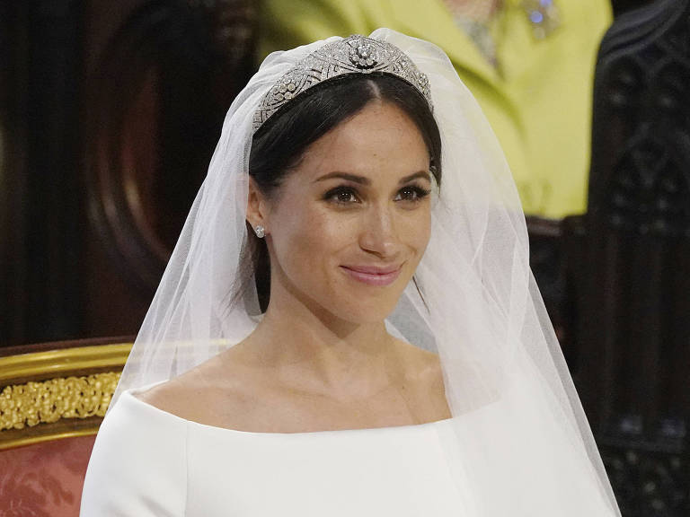 Detalhes sobre cabelo e maquiagem de Meghan Markle 