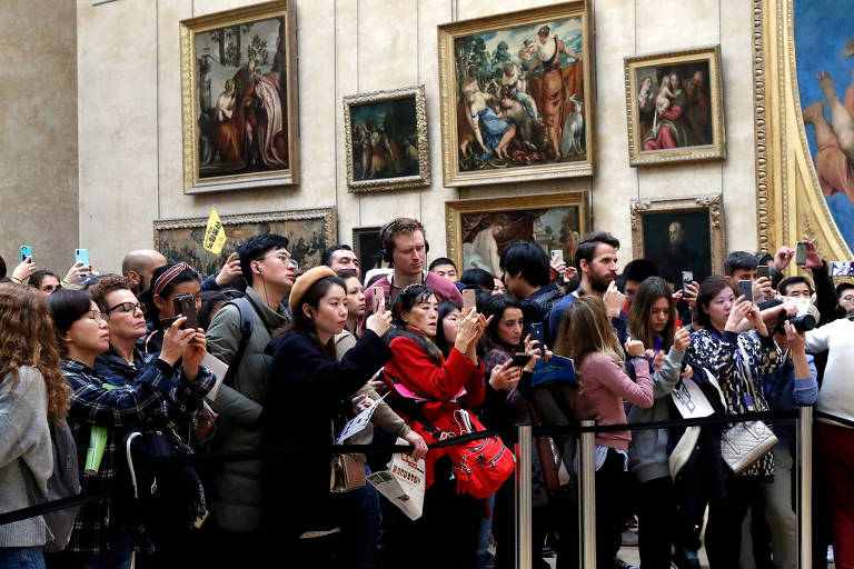 Louvre bate recorde com 10,2 milhões de visitantes em 2018