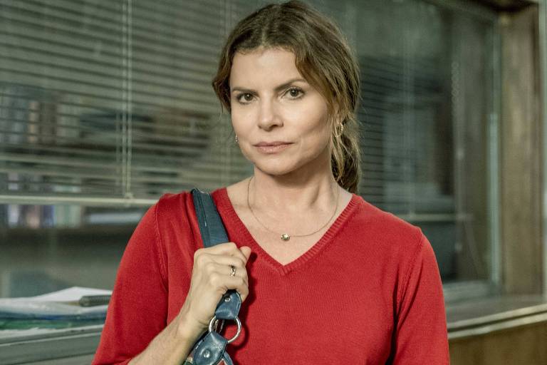 Débora Bloch começa a gravar segunda temporada da série 'Segunda Chamada'