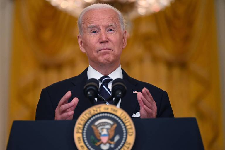 Afeganistão, China e vacinas mostram um Biden mais Trump do que Trump