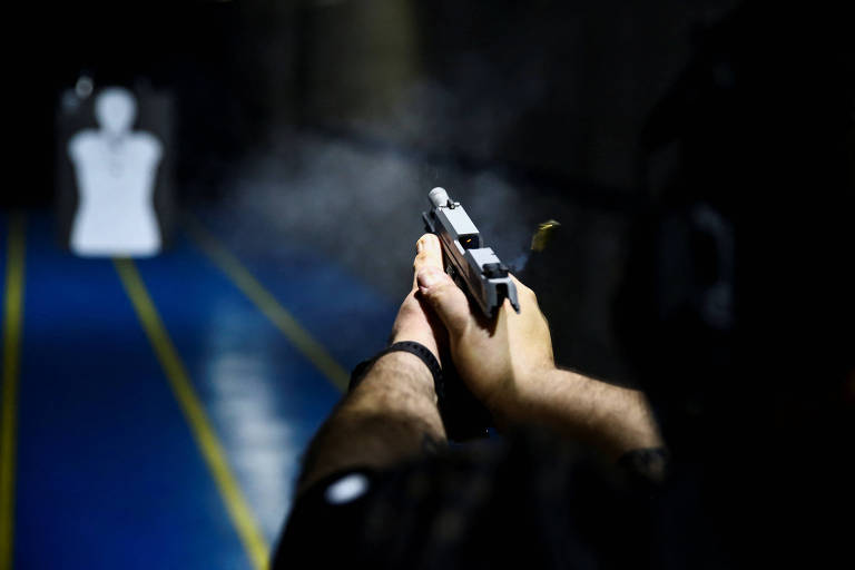 Mais de 95% das armas registradas no Brasil estão nas mãos dos homens