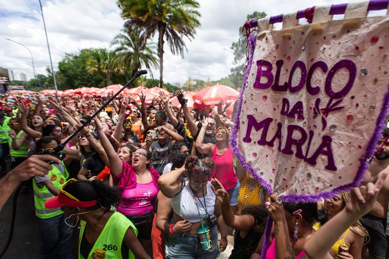 Veja como foi o desfile do Bloco da Maria, em SP