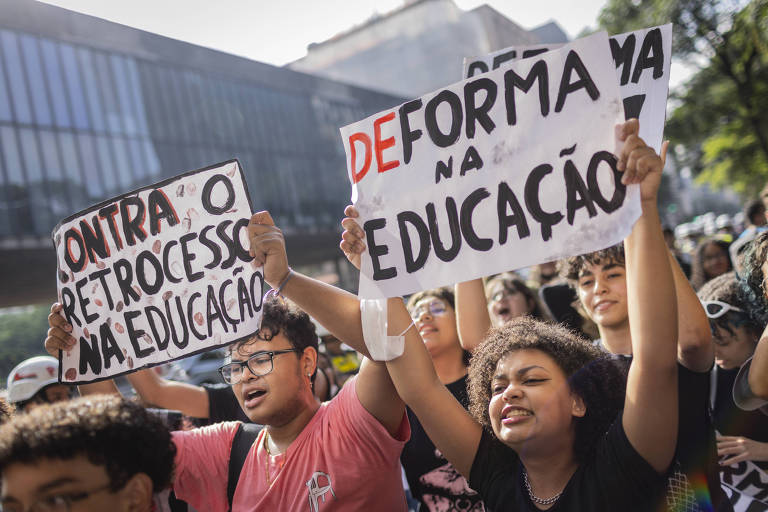 MEC quer mais matérias tradicionais no 2º e 3º anos na transição a novo ensino médio em 2025