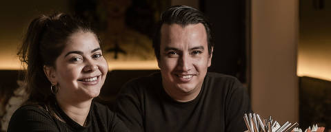 SÃO PAULO, SP, BRASIL, 19-07-2023, ESPECIAL - OMDSP - RESTAURANTES - Chefs do Ano -  Chefs Luana Sabino e Eduardo Nava Ortiz, do mexicano Metzi. (Foto: Keiny Andrade/Folhapress).