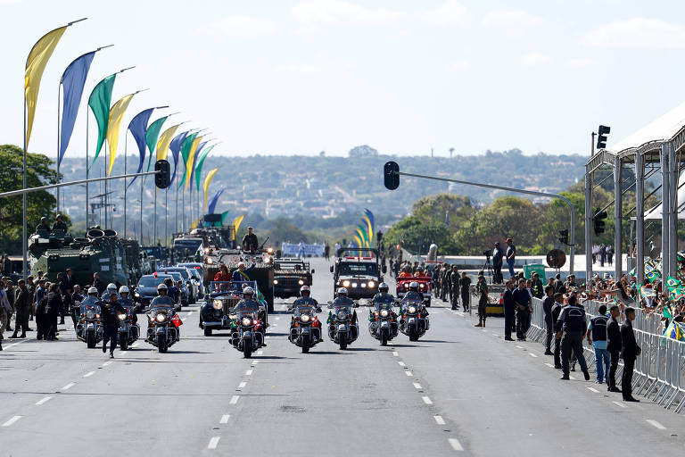 7 de Setembro sob Lula tem público menor, clima despolitizado e menos verde e amarelo