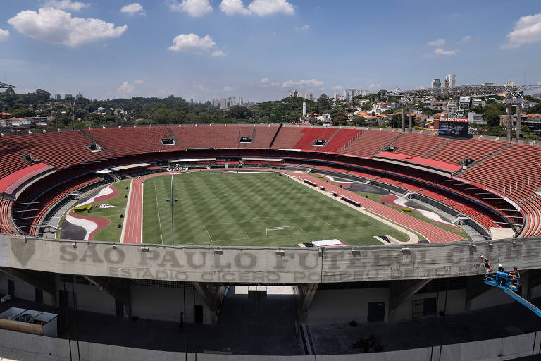 São Paulo pede a órgão do patrimônio autorização para instalar placa MorumBis em estádio