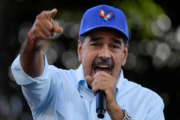 Em ato com apoiadores, Maduro acusa opositor de preparar fuga da Venezuela