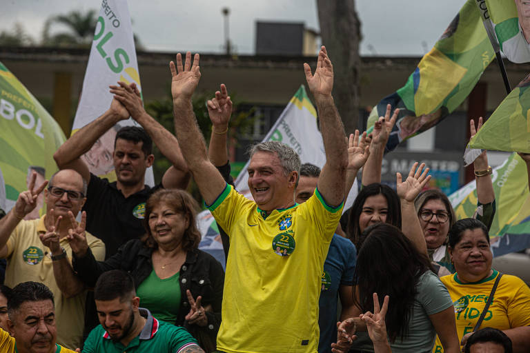 Irmão de Bolsonaro perde eleição em Registro (SP)