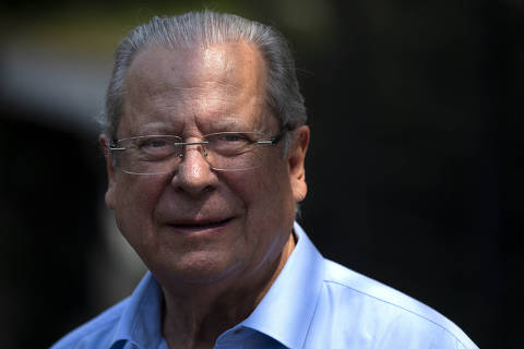 SAO PAULO - SP - 13/09/2024 - PODER - O ex Ministro Jose Dirceu dei entrevista a Folha em sua casa. Foto Marlene Bergamo/ Folhapress - 0117