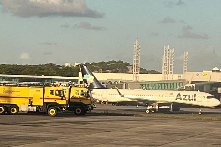 Avião da Azul faz pouso de emergência em Salvador; companhia nega e cita 'questões técnicas'