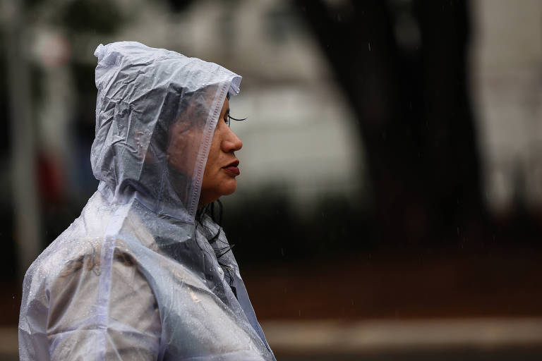 Chuva volta nesta quarta (9) a SP e temperatura não passa dos 24°C