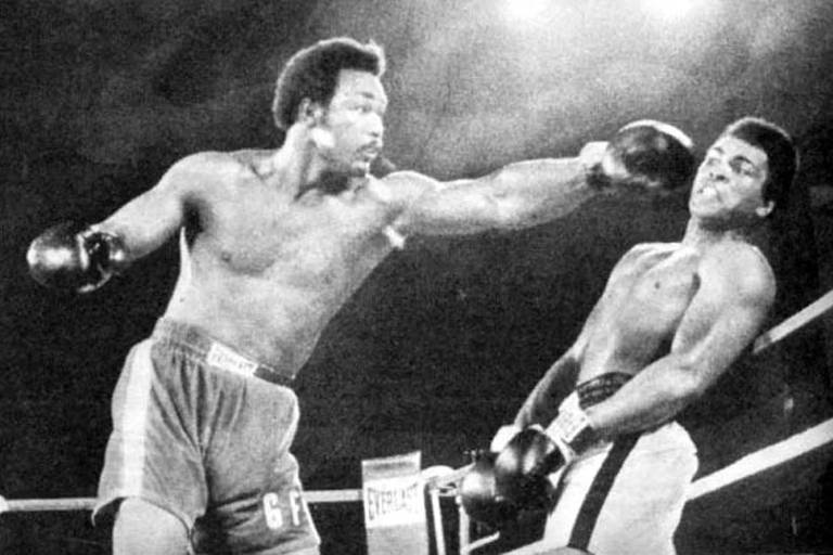 Há 50 anos, Ali azarão destronava Foreman em luta icônica do boxe mundial