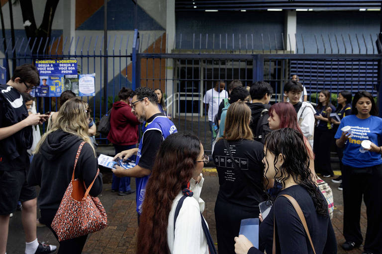 Primeiro dia de provas do Enem é neste domingo (3); exame termina às 19h