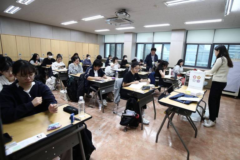 'Enem' coreano: a pressão sobre estudantes que fazem prova que pode definir a vida toda na Coreia do Sul