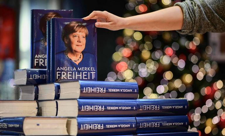 Em livro, Merkel sugere acabar com freio de gastos que ela mesma criou