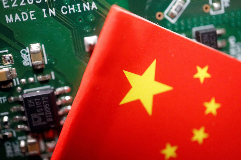 EUA aumentam controles para atingir indústria de chips da China