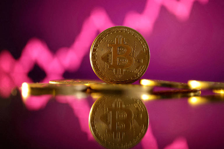 Bitcoin volta a bater recorde e chega a US$ 106 mil