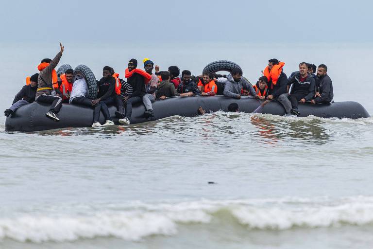 Canal da Mancha vive ano mais letal para migrantes que tentam cruzá-lo