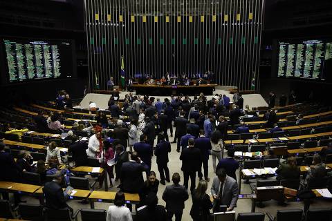 BRASÍLIA, DF, BRASIL -18/12/2024: Plenário da Câmara dos Deputados durante votação de parte do pacote de corte de gastos do governo Lula. O presidente da casa, Arthur Lira, preside os trabalhos. (FOTO: Pedro Ladeira/Folhapress, PODER)